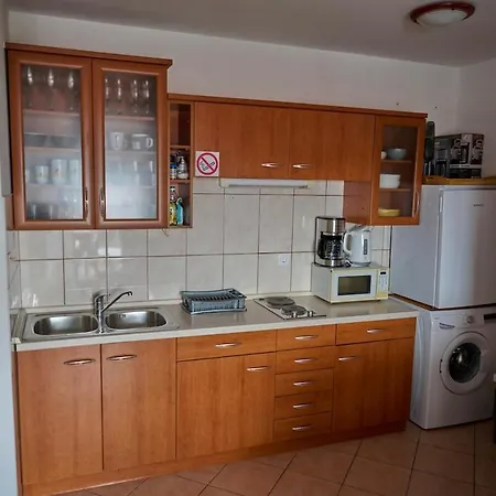 Thomas Apartment *