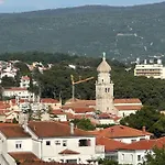 Thomas * Krk Town